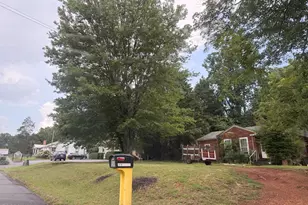 176 White Oak St, Franklin, NC 28734 - Photo 12