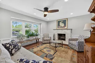 305 Embassy Cir, Wilmington, NC 28412 - Photo 2