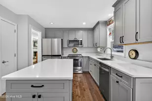 305 Embassy Cir, Wilmington, NC 28412 - Photo 10