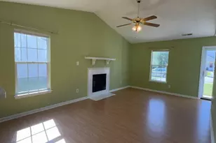 1992 W Brandymill Ln, Jacksonville, NC 28546 - Photo 4
