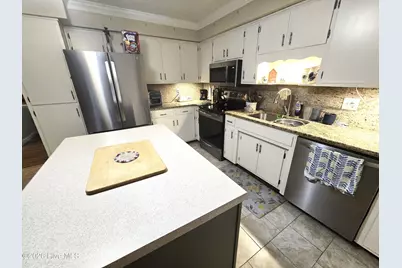 1014A Kings Way, New Bern, NC 28562 - Photo 6