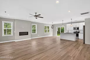 831 Treasure Cv Ln SW, Supply, NC 28462 - Photo 2