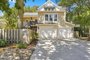 908 Elizabeth Dr, Oak Island, NC 28465 - Photo 4