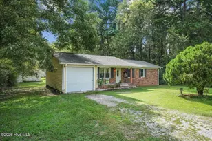 513 W 1st St, Kenly, NC 27542 - Photo 2