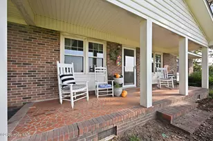 429 C R Edwards Rd, Beulaville, NC 28518 - Photo 2