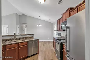 303 Sinclair Ln, Hubert, NC 28539 - Photo 12