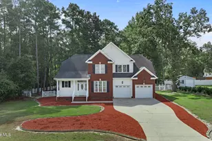 402 Albert Dr, Goldsboro, NC 27530 - Photo 2