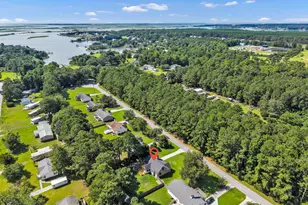 117 Foster Creek Ct, Swansboro, NC 28584 - Photo 8
