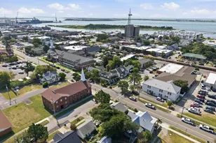 913 Bridges St, Morehead City, NC 28557 - Photo 36