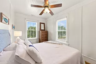 913 Bridges St, Morehead City, NC 28557 - Photo 20