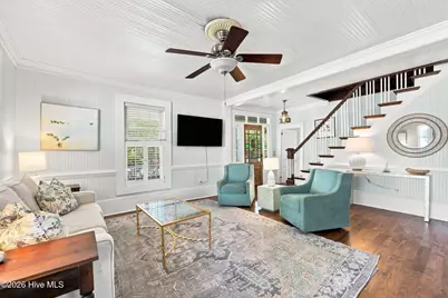 913 Bridges Street, Morehead City, NC 28557 - Photo 2