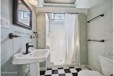 401 N Market Street, Washington, NC 27889 - Photo 30