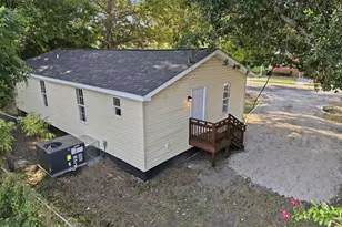 105 W Wallace St, Burgaw, NC 28425 - Photo 32