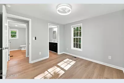 105 W Wallace Street, Burgaw, NC 28425 - Photo 24