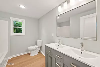 105 W Wallace Street, Burgaw, NC 28425 - Photo 20