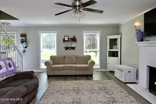 329 S Wedgewood Dr, Washington, NC 27889 - Photo 8