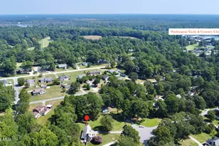 329 S Wedgewood Dr, Washington, NC 27889 - Photo 4