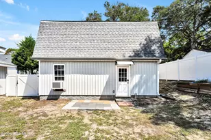 114 NE 8th St, Oak Island, NC 28465 - Photo 32