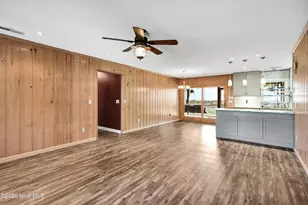 114 NE 8th St, Oak Island, NC 28465 - Photo 6