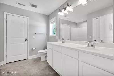 127 NE 15th St, Oak Island, NC 28465 - Photo 20