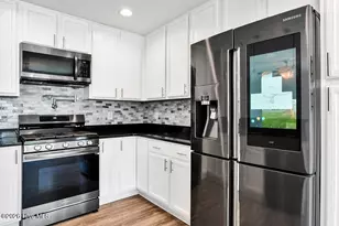127 NE 15th St, Oak Island, NC 28465 - Photo 12