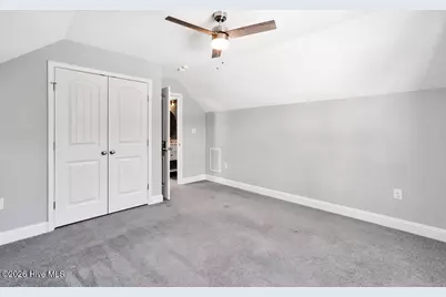 127 NE 15th St, Oak Island, NC 28465 - Photo 28