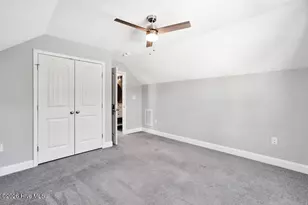 127 NE 15th St, Oak Island, NC 28465 - Photo 28