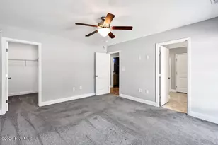 127 NE 15th St, Oak Island, NC 28465 - Photo 18