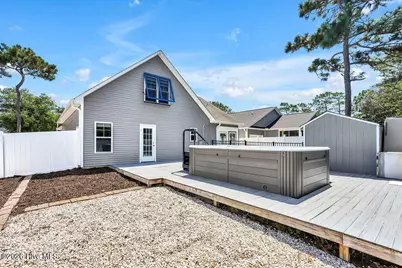 127 NE 15th St, Oak Island, NC 28465 - Photo 36