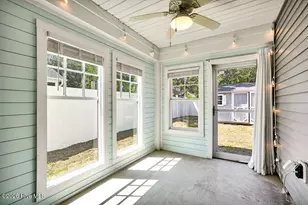 127 NE 15th St, Oak Island, NC 28465 - Photo 32