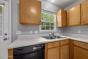1087 W Pueblo Dr, Jacksonville, NC 28546 - Photo 18