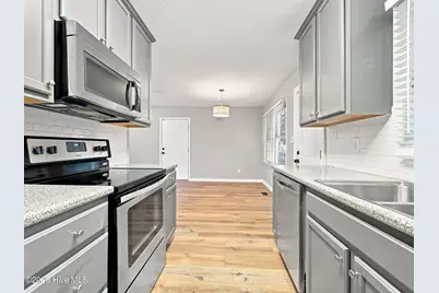 1110 Brynn Marr Road, Jacksonville, NC 28546 - Photo 16