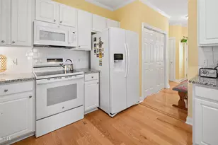 3706 Willow Run Dr, Greenville, NC 27858 - Photo 10