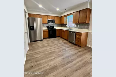101 Laura Lane #C6, Greenville, NC 27858 - Photo 2