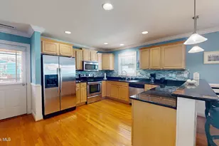 337 NE 41st St, Oak Island, NC 28465 - Photo 8