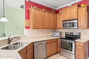 127 Cotton Patch Ct, Burgaw, NC 28425 - Photo 2