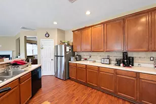 6044 Ricker Rd, Raleigh, NC 27610 - Photo 8
