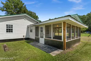 3537 S Nc 11 Hwy, Wallace, NC 28466 - Photo 10