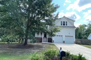 305 Hickory Ln, Hampstead, NC 28443 - Photo 1