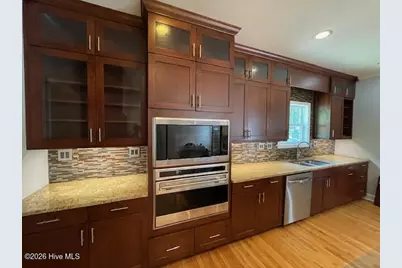 305 Hickory Lane, Hampstead, NC 28443 - Photo 6