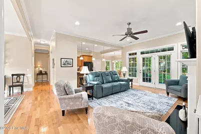 4542 Moss Bend, New Bern, NC 28562 - Photo 8