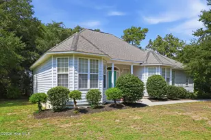 202 Shoreline Dr, Cedar Point, NC 28584 - Photo 2