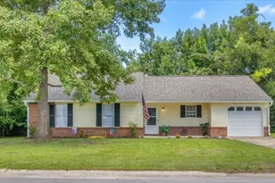 507 Crissy Dr, Jacksonville, NC 28540 - Photo 1
