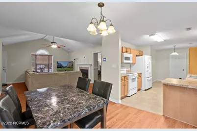 102 Crystal Stone Way, Jacksonville, NC 28546 - Photo 6