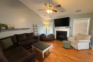 303 Oakmont Dr, Hampstead, NC 28443 - Photo 6