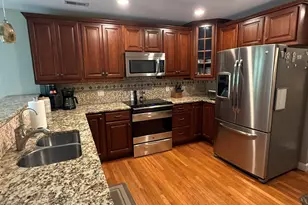303 Oakmont Dr, Hampstead, NC 28443 - Photo 10
