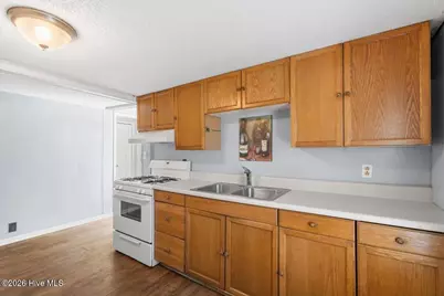 304 S Pender Street, Fremont, NC 27830 - Photo 8