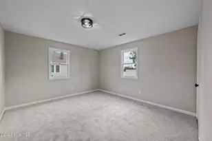 517 W 7th St, Washington, NC 27889 - Photo 22