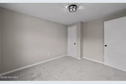 517 W 7th Street, Washington, NC 27889 - Photo 18