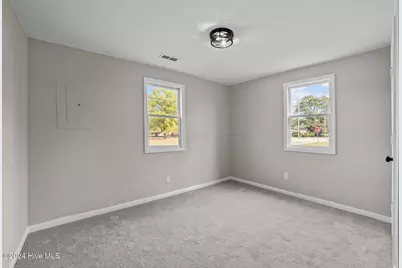 517 W 7th Street, Washington, NC 27889 - Photo 14